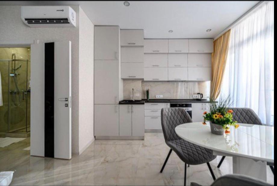 אודסה Comfortnye Apartamenty 36 Jemchugina מראה חיצוני תמונה